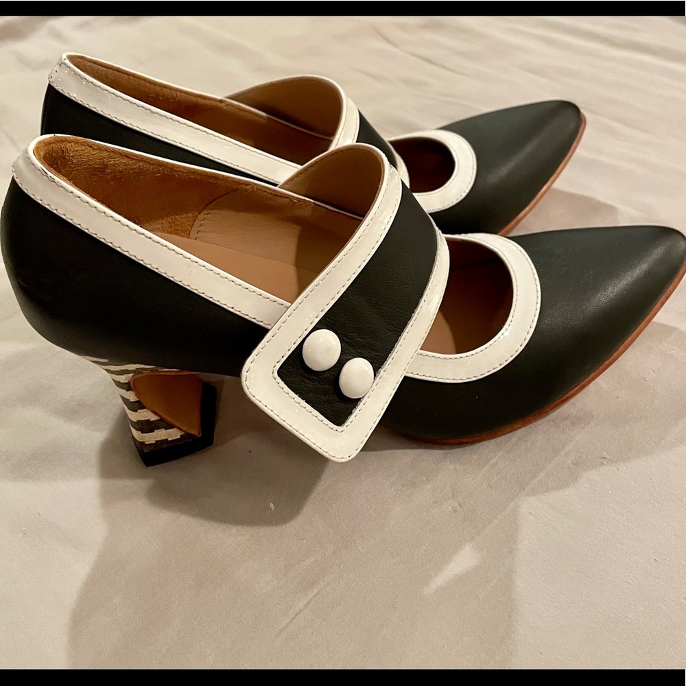 John Fluevog: Big Presence-Zwede